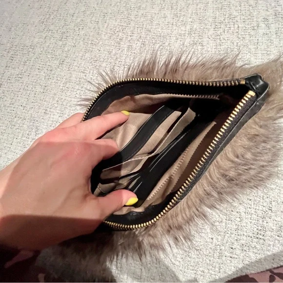 ANN TAYLOR leather and faux fur clutch bag pouch animal print stripes - Picture 7 of 16